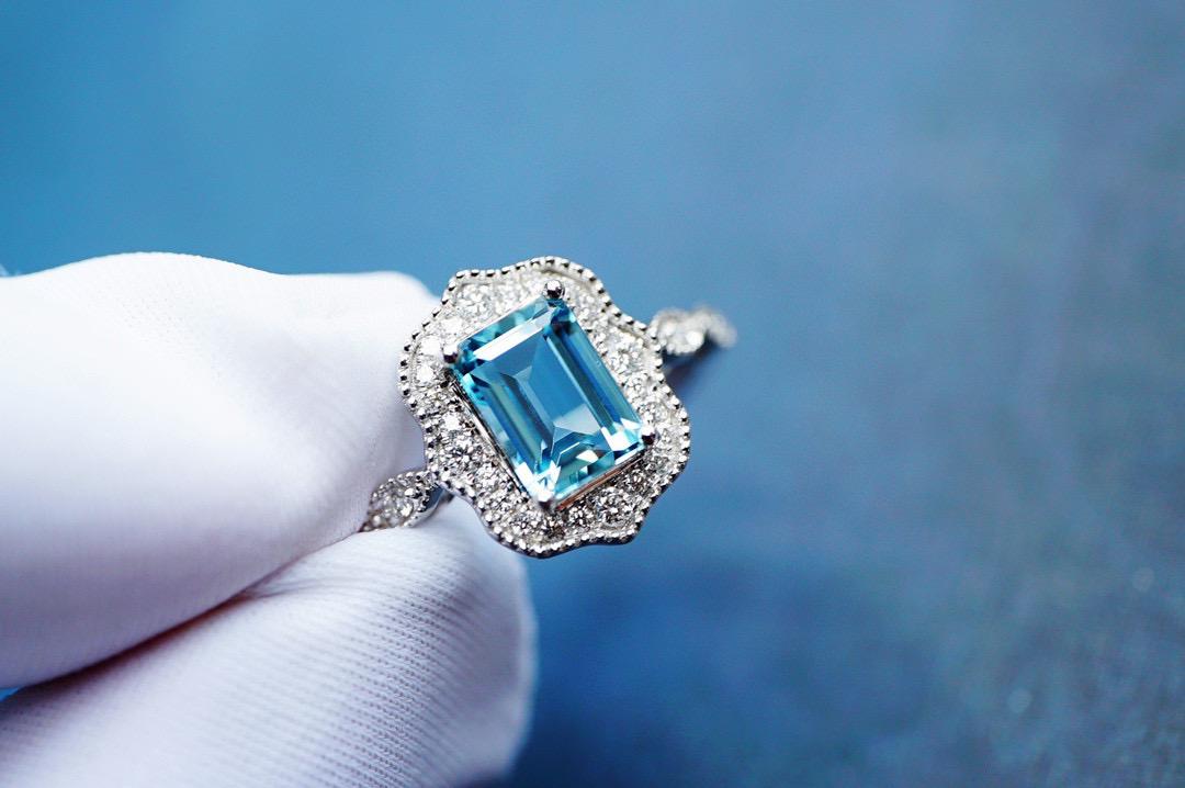 受注制作「アイスキューブ」1.04ct  海の水　リング　シンプル　K18 天然アクアマリン　ダイヤモンド　幸福・聡明