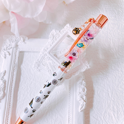 名入れ可☆猫足跡チャーム付☆替芯付】ハーバリウム ボールペン 猫