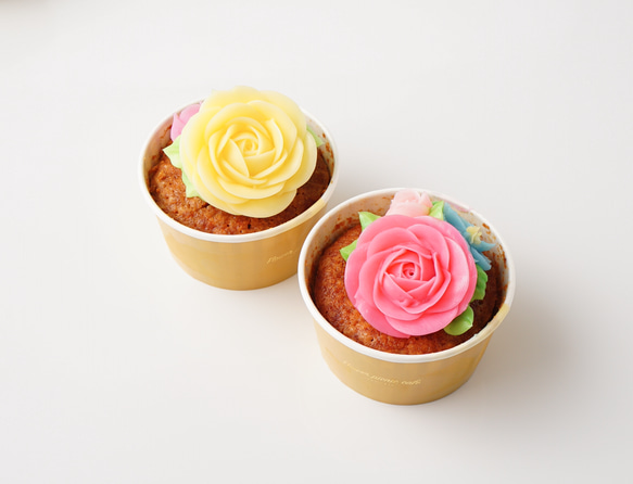 食べられるお花のカップケーキ【4個セット】 3枚目の画像