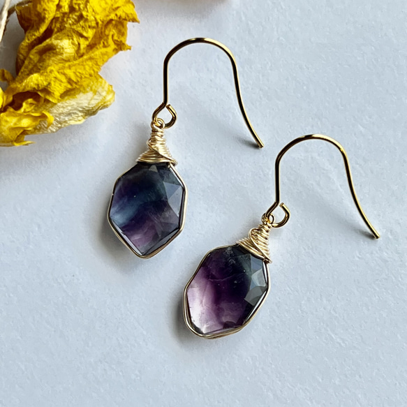 14kgf バイカラーフローライトピアス♡