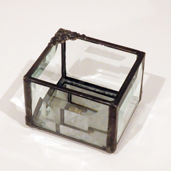 ステンドグラス　ベベルガラスの小物入れ 2枚目の画像