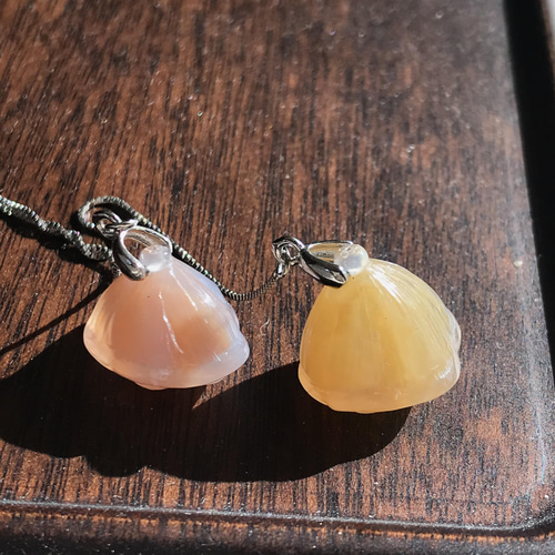 ゴビ石−844 ゴビ瑪瑙 手彫り ハスの花托