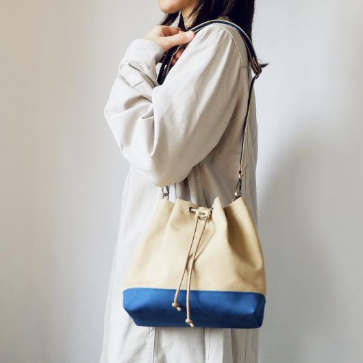 大人のデイリーバッグ◇2way巾着トート◇キャメル×ダークブルー◇倉敷帆布