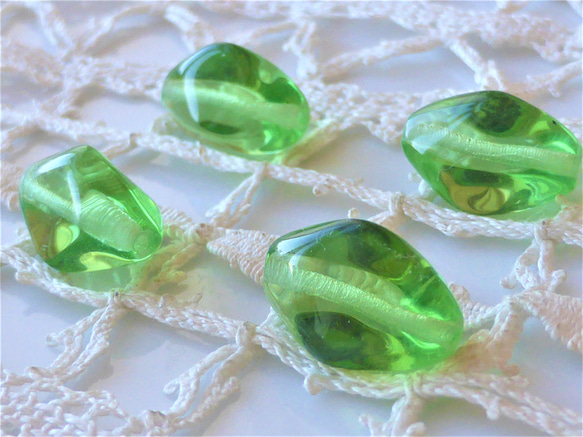 トロトロゼリー　緑　チェコビーズCzech Glass Beads4個 2枚目の画像