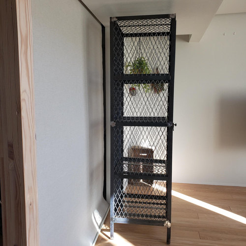 エキスパンドメタルのキャビネット（受注生産） 棚・シェルフ・ラック