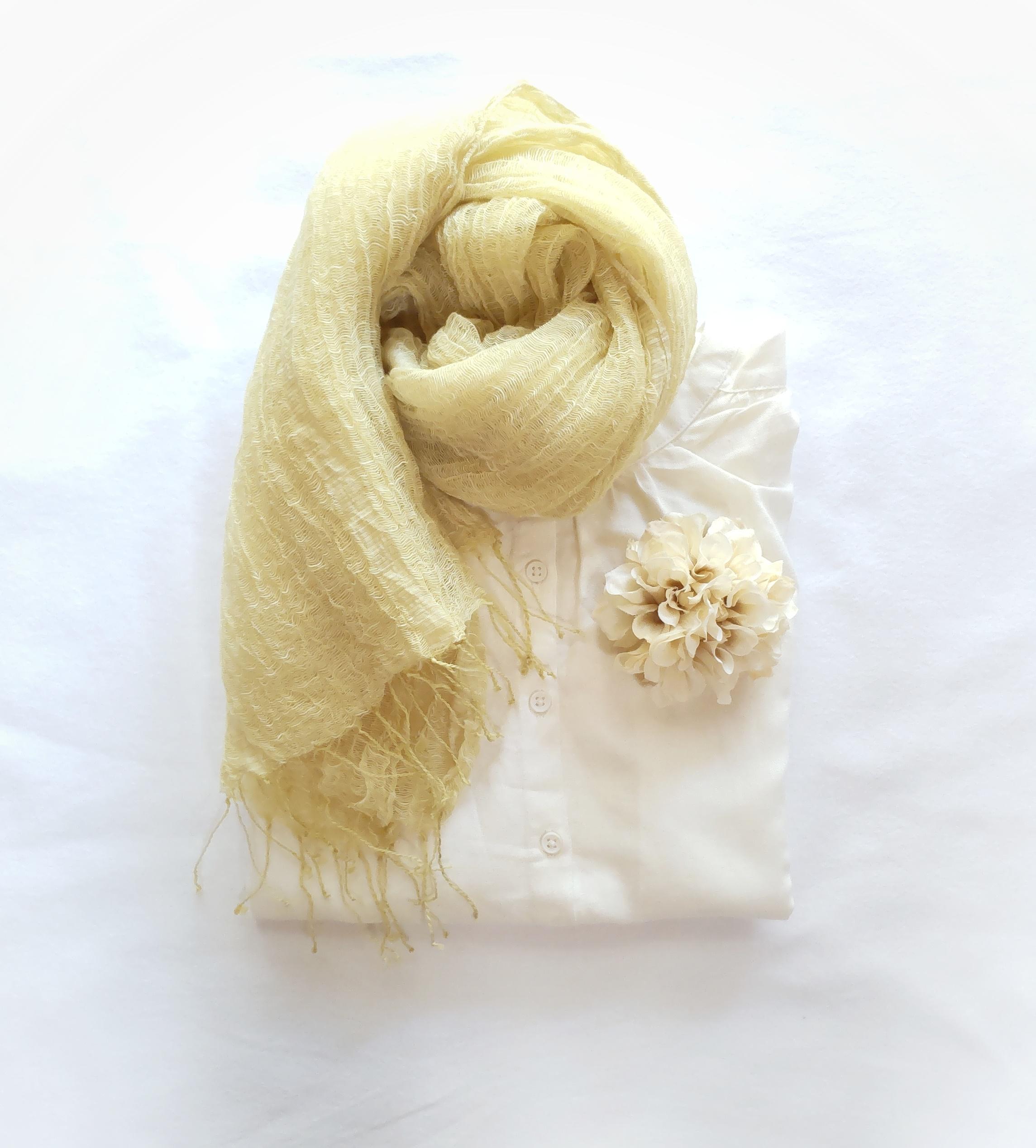 【特集掲載】草木染めコットンシルク　やさしい黄色のストール