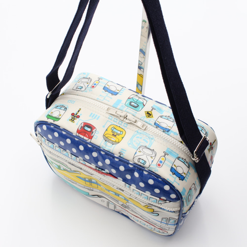 受注製作 通園ショルダーバッグ 防水・撥水ラミネート素材の通園バッグ