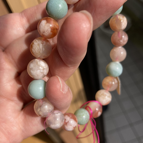 専用 お取り置き 天然瑪瑙 パープルピンク♡大玉プルプル瑪瑙ブレスレット ✧₊⁎一点のみ˚✧₊⁎大粒桜瑪瑙猫ちゃん大玉ゴールドルチル