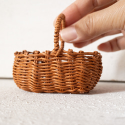 クラフトバンドのミニチュアかご蓋付き その他雑貨 hiyutorimi 通販