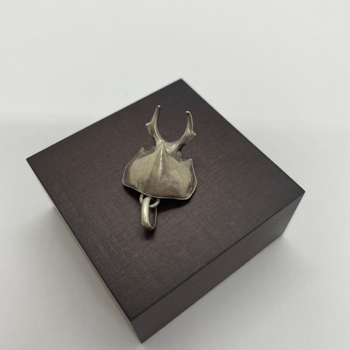マルガリータヒナカブト(ペンダントトップ)シルバーアクセサリー 