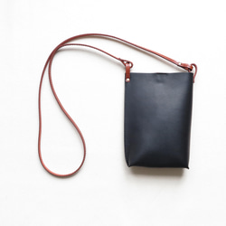 Italian leather pochette「streamline」BLACK 2枚目の画像