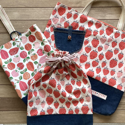 naka　手刺繍　ローズ　濃紺　レッスンバッグ　シューズバッグ　お着替え袋 naka様専用 手刺繍 ローズ 濃紺 レッスンバッグ シューズバッグ