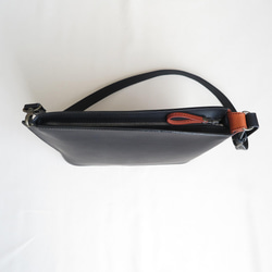 受注生産　Italian leather shoulder bag「streamline」BLACK 4枚目の画像