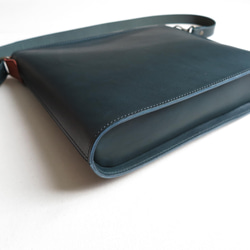 受注生産　Italian leather shoulder bag「streamline」BLUE 7枚目の画像