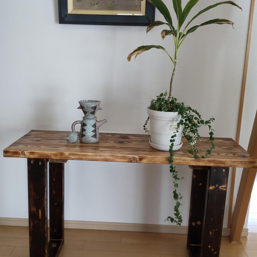 大人の上質 古家具 杉無垢 古材×鉄脚 ダイニングテーブル 浮造り 作業