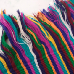 テーブルクロス　手織り　グァテマラ　ビンテージ　民族衣装　刺繍　ショール　スカーフ　古布　敷物　ウィピル 9枚目の画像