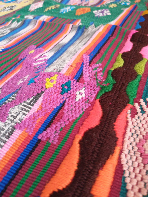 テーブルクロス　敷物　手織り　風呂敷　ビンテージ　民族衣装　刺繍　ショール　スカーフ　古布　ウィピル　グァテマラ 6枚目の画像