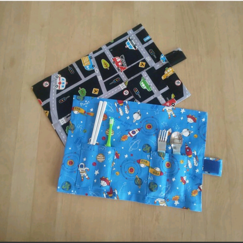 台湾 ルクルーゼ カトラリー ポケット付 ランチョンマット 4種セット 台湾 ルクルーゼ カトラリー ポケット付 ランチョンマット 4種セット