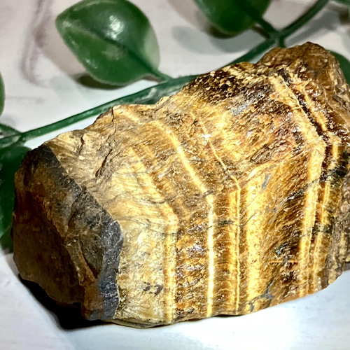 宅配便送料無料 タイガーアイ✨ 虎目石 原石 ラフストーン