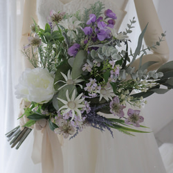 【新作】白ドレスを惹きたてるブーケ　ウエディングブーケ　結婚式　アーティフィシャルフラワー　高級造花 3枚目の画像