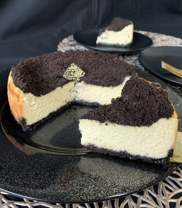 クッキークリームチーズケーキ 15cm ホール◇バースデーや記念日プレゼントにも☆ 1枚目の画像