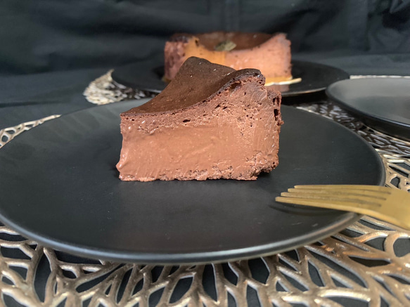 バスクチーズケーキ～プレミアムショコラ〜☆バースデーケーキや記念日プレゼントにも☆ 3枚目の画像