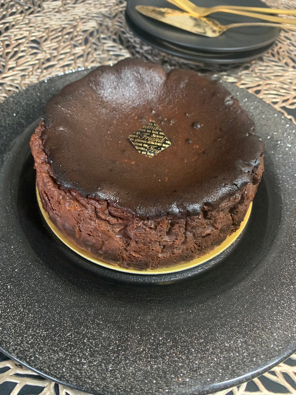 バスクチーズケーキ～プレミアムショコラ〜☆バースデーケーキや記念日プレゼントにも☆ 4枚目の画像