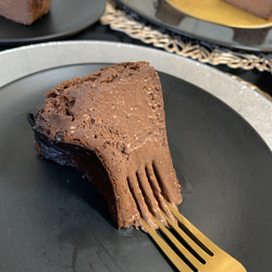 バスクチーズケーキ～プレミアムショコラ〜☆バースデーケーキや記念日プレゼントにも☆ 10枚目の画像