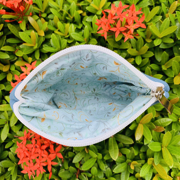 花柄 ポーチ 青色 アオザイ刺繍 ベトナム雑貨 3枚目の画像