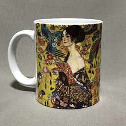 クリムト  扇を持つ女　マグカップ 3枚目の画像