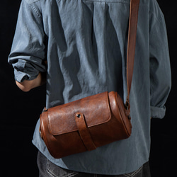 本革製ショルダーバッグ 植物タンニン鞣しメッセンジャーバッグ ヴィンテージシリンダーサッチェル ユニセックス 19枚目の画像