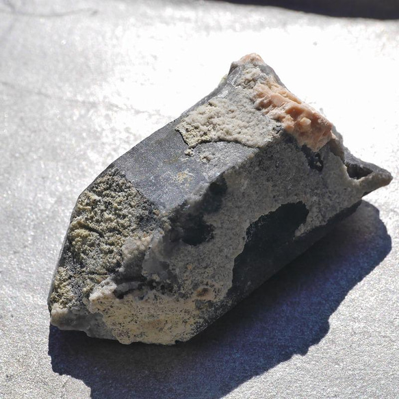 天然石 約74mmモリオン(山東省産) 約116g 天然黒水晶 原石ラフ鉱物テラリウム素材[smr-220308-01] 14枚目の画像