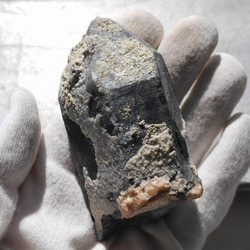 天然石 約74mmモリオン(山東省産) 約116g 天然黒水晶 原石ラフ鉱物テラリウム素材[smr-220308-01] 2枚目の画像