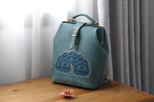 ハンドメイド　手縫い　レザーリュック　イタリアンレザー ハンドメイド手縫いレザーリュックイタリアンレザー