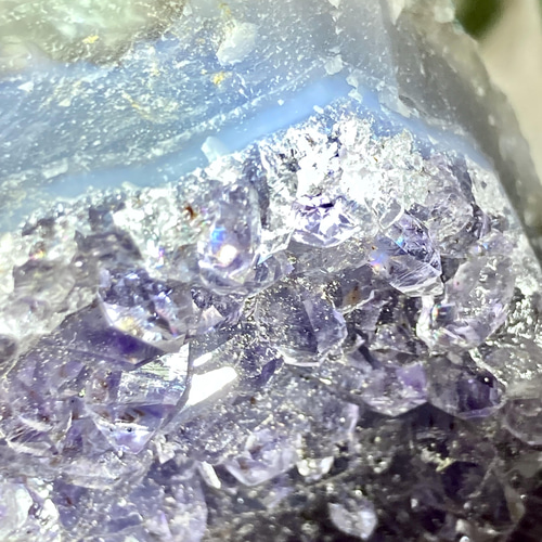 虹入り【愛の守護石】アメジスト クラスター ラフストーン 原石 その他