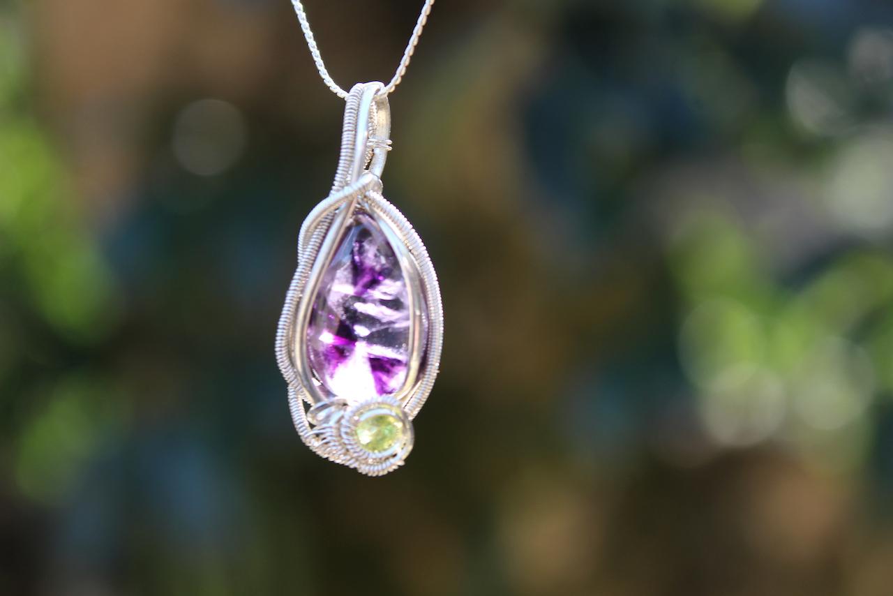 トラピッチェアメジスト　ファセットカット　ペリドット　シルバー925 ワイヤーラッピング　ペンダント