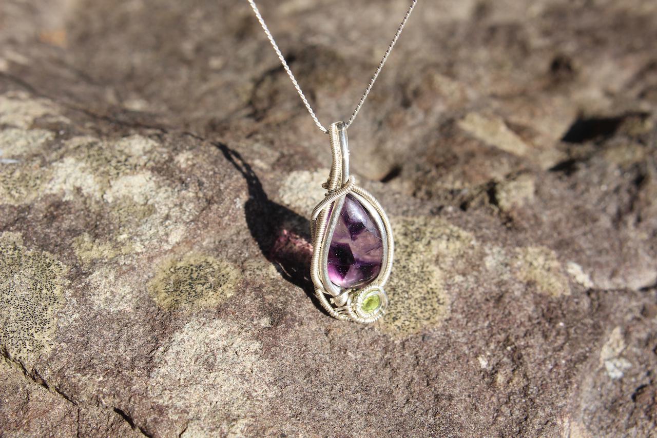 トラピッチェアメジスト　ファセットカット　ペリドット　シルバー925 ワイヤーラッピング　ペンダント