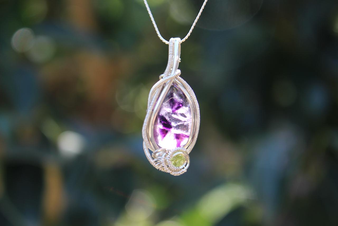 トラピッチェアメジスト　ファセットカット　ペリドット　シルバー925 ワイヤーラッピング　ペンダント