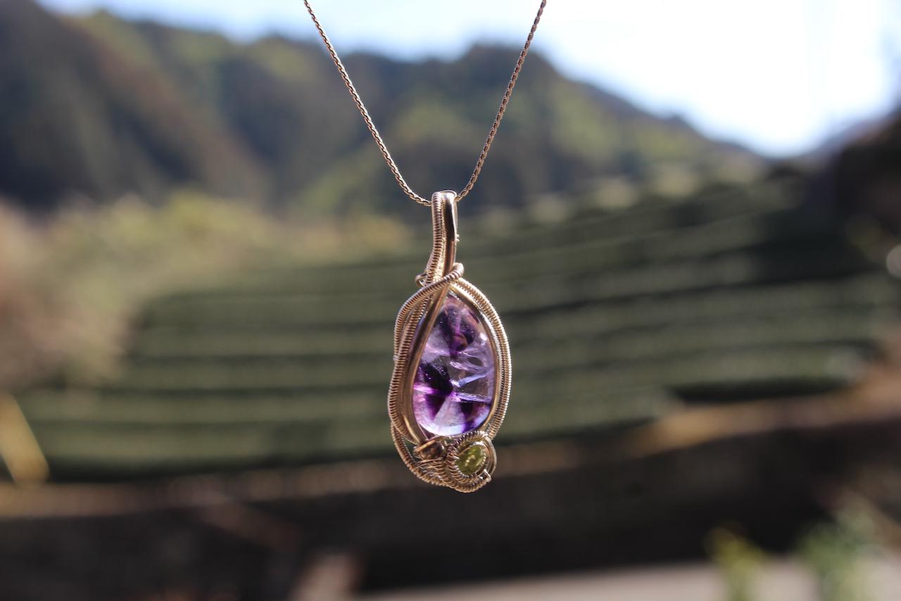 トラピッチェアメジスト　ファセットカット　ペリドット　シルバー925 ワイヤーラッピング　ペンダント