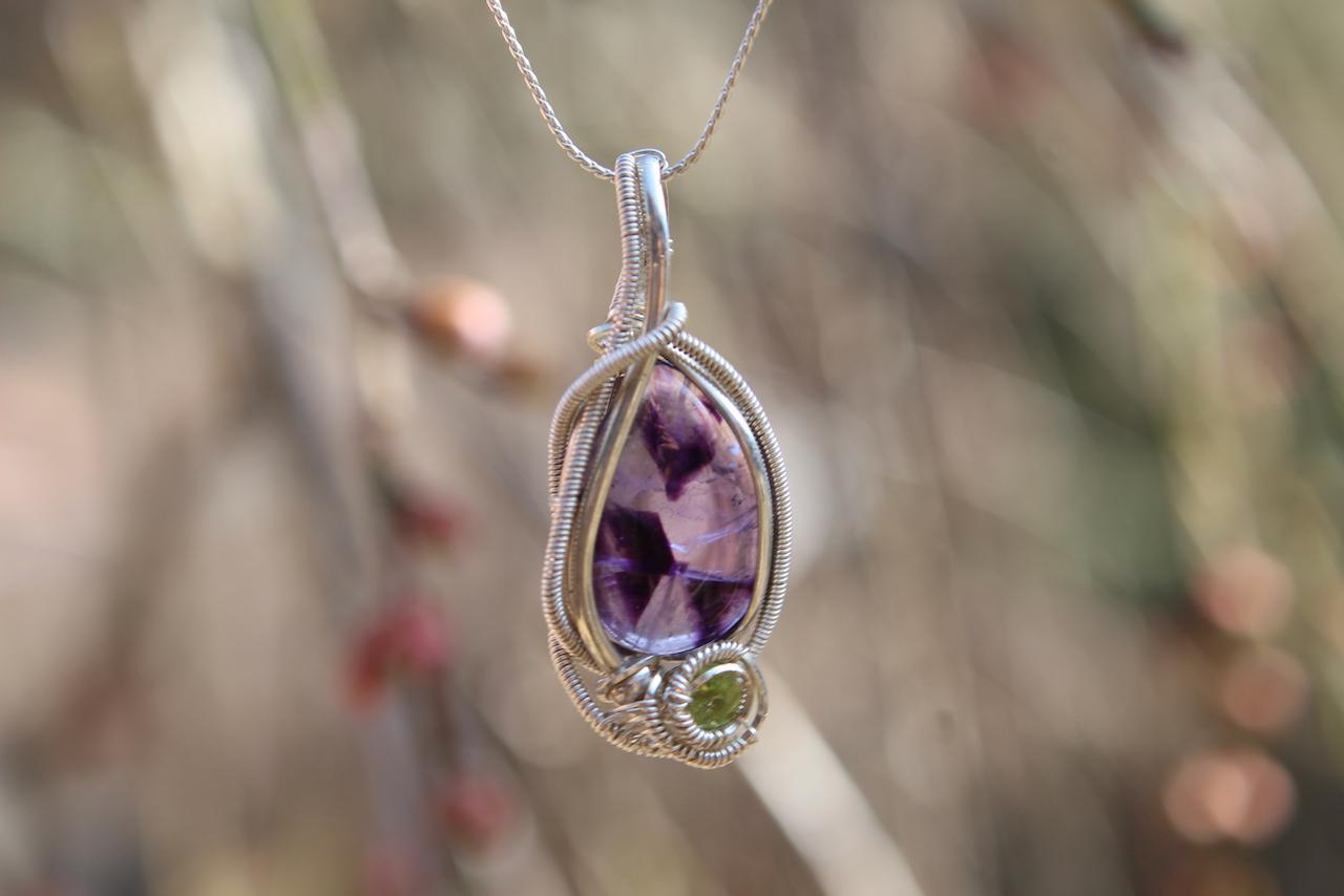 トラピッチェアメジスト　ファセットカット　ペリドット　シルバー925 ワイヤーラッピング　ペンダント