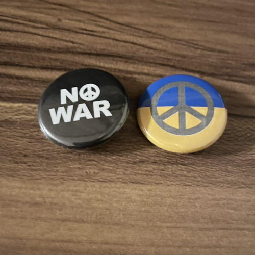 【合計20セット】缶バッジ2個＊NoWar＊国旗 (ピースマーク) 缶バッジ2個セット＊NoWar＊ウクライナ国旗 (ピースマーク) その他