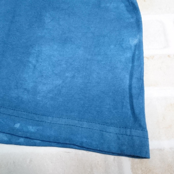 【藍染の森】手染めオーガニックコットンTシャツ　No.2 3枚目の画像