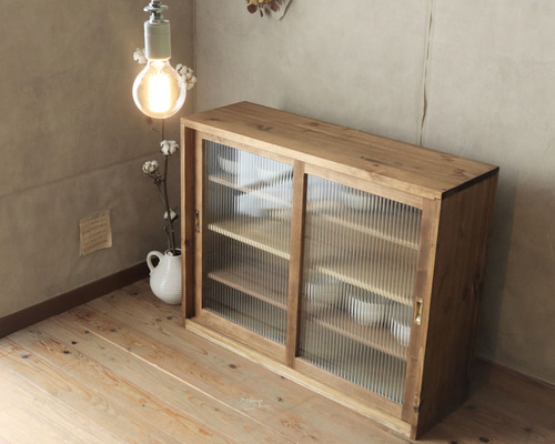 古い小ぶりなモールガラス戸棚×戸棚×小引き出し2杯 食器棚 モールガラス | 古家具,棚類 | R-select