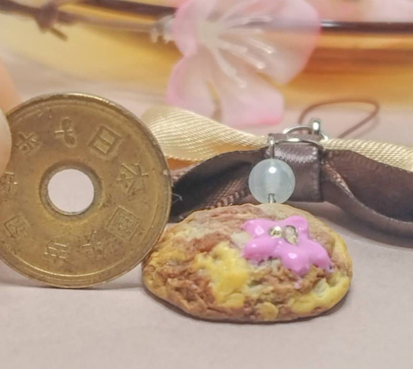 「受注制作」 フェイクスイーツ春の花咲くクッキー(マーブルチョコ)ストラップ 8枚目の画像