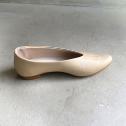 精選【高品質】適合辦公室穿著！米色真皮淺口鞋❄︎日本製❄︎ 第7張的照片