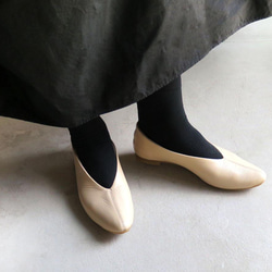 精選【高品質】適合辦公室穿著！米色真皮淺口鞋❄︎日本製❄︎ 第6張的照片