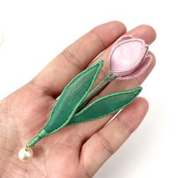 【立体刺繍】パール球根のチューリップコサージュ（ピンク） 4枚目の画像