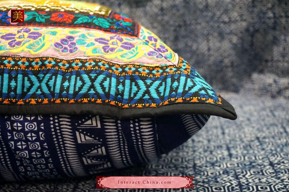 雲南イ族 手織クッションカバー ユニーク 100%手織り トライバル 背当て 刺繍 ソファ クッションケース #207 6枚目の画像