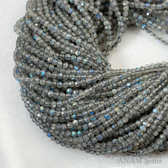 【32㎝】【ちゃんとシラーがでる！】ラブラドライト 2mm ボールカット (ビーズ素材)★ANAM gems 1枚目の画像