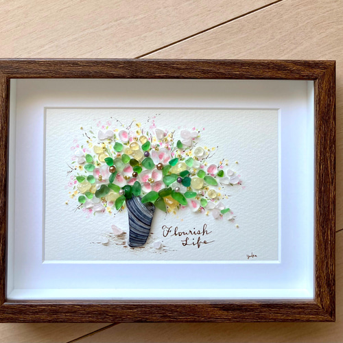 ミモザと蝶シーグラス／天然石／フレームアート／壁掛け／花／春／手描き